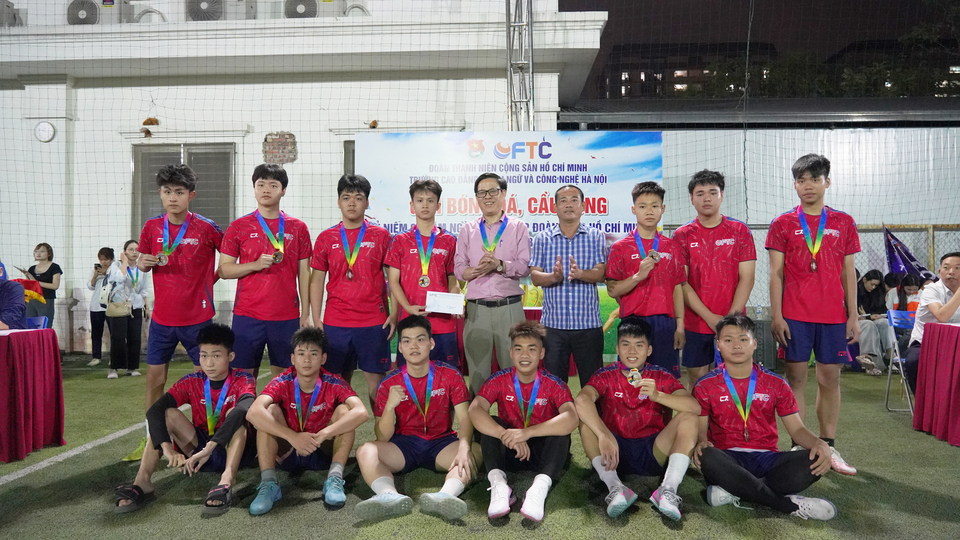 Chung kết bóng đá, cầu lông 2026