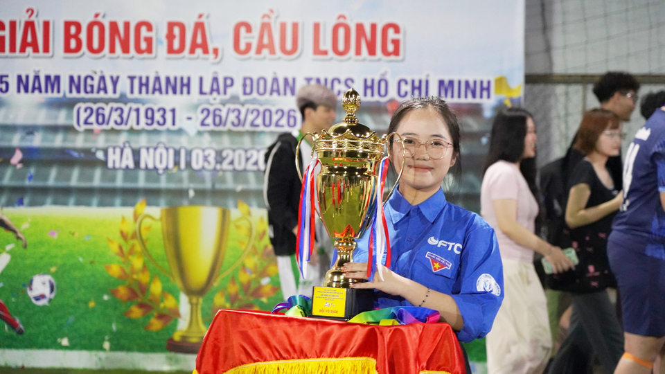 Chung kết bóng đá, cầu lông 2026 