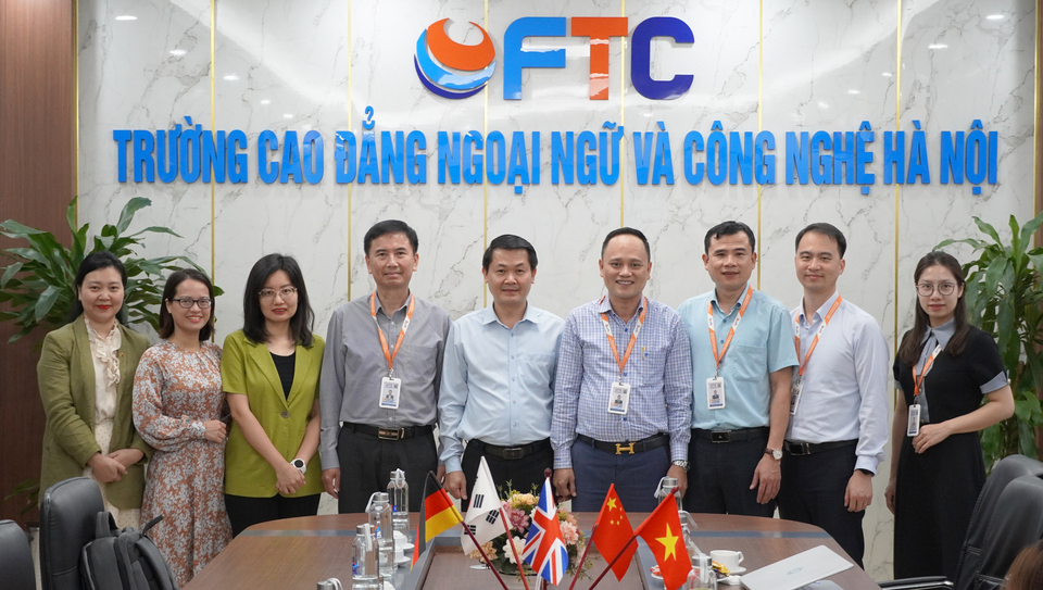 Hoi-nghi-tong-ket-va-danh-gia-ket-qua-thuc-tap-sinh-vien-QLGD-cua-Truong-DHSPHN