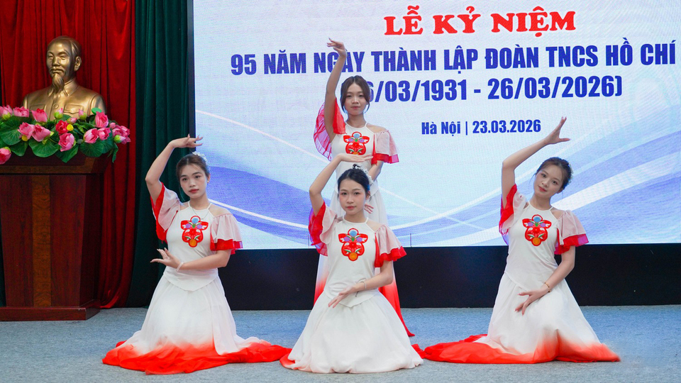 Tuoi-tre-FTC-tu-hao-tiep-noi-hanh-trinh-95-nam-cua-Doan-TNCS-Ho-Chi-Minh