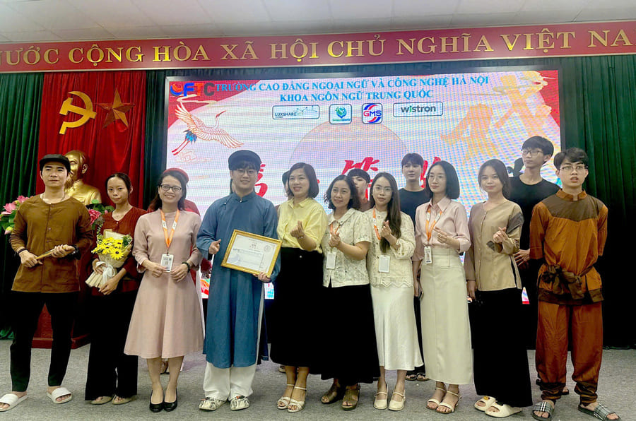 Trao giải cuộc thi Kịch tiếng Trung Quốc